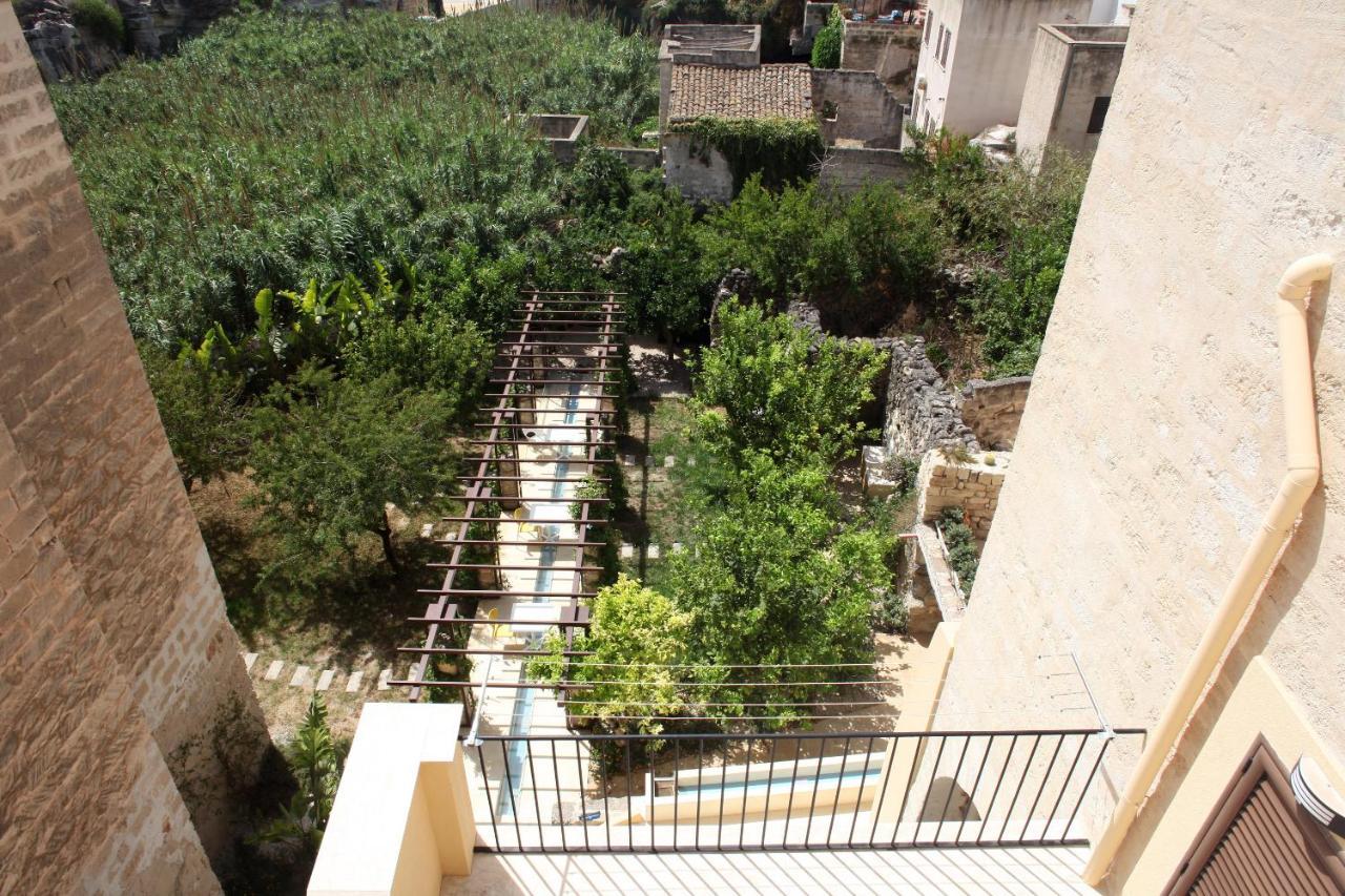 Gli Archi Garden * Favignana